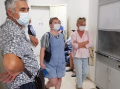 Большинство волгоградцев не видят смысла отделять «красные зоны» в поликлиниках