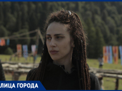 «Трудно забыть, как прыгали из военного вертолета в ледяную воду»: актриса сериала «Игра на выживание» Анастасия Тодореску