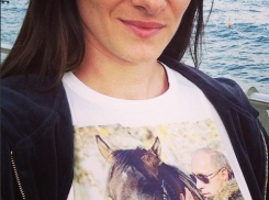 Волгоградка Елена Исинбаева поздравила президента РФ с днем рождения