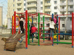 Волгоградцы готовы участвовать в программе благоустройства дворов только после ее улучшения