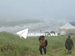 Цунами на Курилах сняли на видео: «Ночью была бы братская могила»
