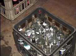 Волгоградка отсидит 8 месяцев в колонии за торговлю ядовитым спиртным 