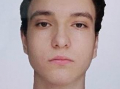 Пропавшего кудрявого подростка с лета ищут в Волгоградской области 