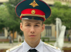 Волгоградцы молятся за потерявшего ногу на Украине 22-летнего Влада Фролова
