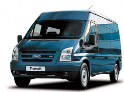 На юге Волгограда водитель на Ford Transit сбил 43-летнюю женщину