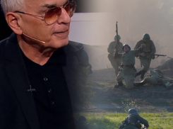 Карен Шахназаров раскритиковал масштабную реконструкцию боя на Мамаевом кургане во время мобилизации