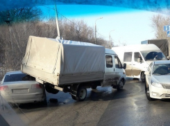 На севере Волгограда «Газель» переехала Audi