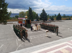 Храм на колесах едет из Волгоградской области на СВО