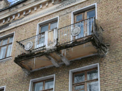 Волгоградская УК ответит за 28 разрушенных балконов