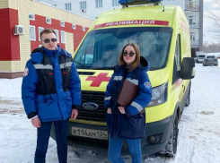 Волгоградские врачи спасли от смерти 2-летнего ребенка с огромной семечкой в трахее 