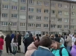 В Волгограде эвакуировали колледж имени Вернадского