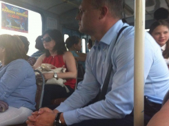 Мэр Волгограда пересел на троллейбус из-за огромных пробок на дорогах