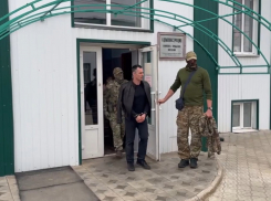 Задержание высокопоставленных волгоградских взяточников попало на видео
