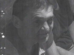 54-летний беззубый мужчина со шрамом на носу бесследно исчез в Волгограде