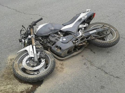 Подростки-байкеры пострадали в столкновении с ВАЗ-2104 на севере Волгограда