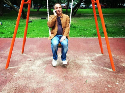 Волгоградский вице – мэр рассказал, как чиновники администрации президента едва не сделали стриптизершу лидером молодёжной организации