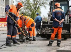 На улице Краснознаменской в Волгограде завершаются дорожные работы