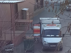 «Магнит» объяснился за мусорный хлеб и огуречную плесень в магазинах Волгограда