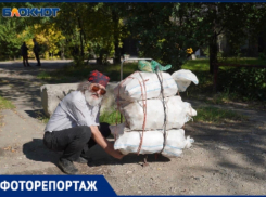 На них страна строилась: волгоградцы дежурят у уничтожаемого уникального книгохранилища