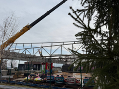 «Пока, малыш»: автодром в Волгограде демонтируют ради китайского аттракциона с «вращающейся перчинкой»