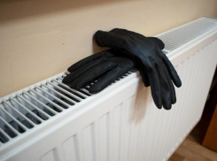 Из загоревшейся квартиры с замкнувшим обогревателем спасли волгоградца