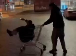 Скандальное видео со стрельбой и ночными плясками в Волгограде проверяет полиция 