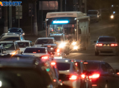 Умный перекресток: в центре Волгограда внедрили новую светофорную схему