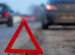 Лихач на Toyota сбил женщину и скрылся в Волгограде 