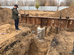 Установку колеса обозрения начали на бульваре Энгельса в Волгограде