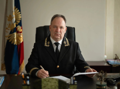 Президент Владимир Путин на шесть лет решил карьеру волгоградского судьи