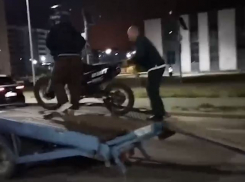 Юных мотоциклистов массово задержали под Волгоградом 