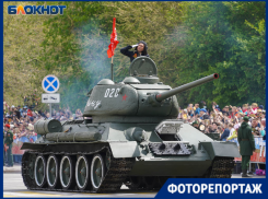 Парад Победы в Волгограде 2022: фоторепортаж