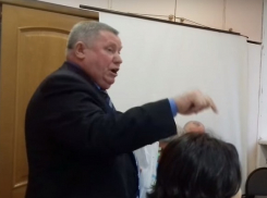 Экс-глава Дубовского района публично потребовал нынешнего главу уйти в отставку за вранье