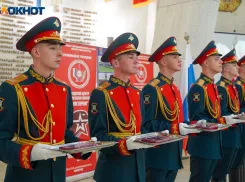 В Волгограде семьям 10 погибших на Украине передали ордена Мужества