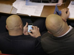 Миллионы рублей потратят на собственный пиар волгоградские депутаты, не нашедшие денег для пенсионеров