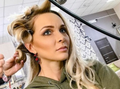 Королевские секреты новогодних салатов раскрыла Наталья Варвина