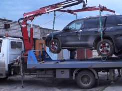 В Волгограде задержали троих угонщиков элитного авто