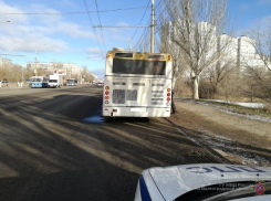 Водитель автобуса «Питеравто» отправил в больницу пассажирку на севере Волгограда 