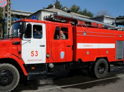 В Волгоградской области при пожаре в жилом доме пострадали 2 человека