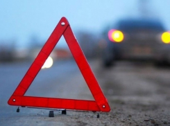 Под Волгоградом Mitsubishi на скорости опрокинулся в кювет: 2 погибли