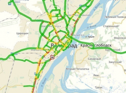 Пробки парализовали Волгоград на двух продольных магистралях