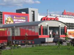 В Волгограде в рейдерском захвате ТЦ «Диамант» подозревается юрист Олега Михеева