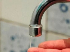 В Волгограде в выходной день «Семь ветров» вновь остался без горячей воды