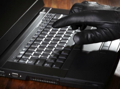 Мошенник под Волгоградом похитил с карты 72-летнего пенсионера 78 тысяч