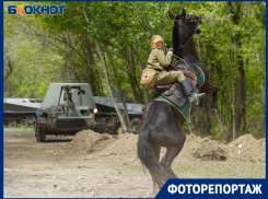 Вип-гости и два ветерана: в Волгограде прогремела военно-историческая реконструкция