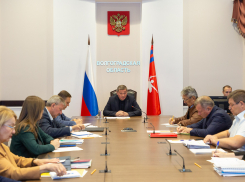 Губернатор призвал чиновников подумать о будущем Волгограда