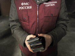 В волгоградском ФМС не знали о 35 прописанных в доме 48-летнего мужчины