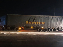 Грузовик сбил 51-летнего пешехода в Волгоградской области