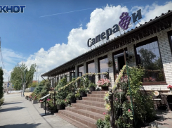 Летняя веранда в «Саперави»: живая музыка, вкусные блюда и восхитительный вид