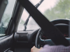 В Кировском районе Волгограда через прокуратуру суд лишил водительских прав 15 алкоголиков и наркоманов